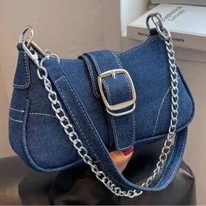 Stylish Denim Shoulder Bag with Chain Strap